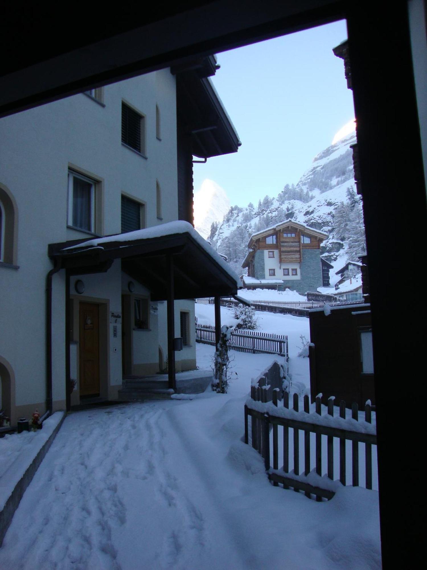 Haus Perelia C Apartamento Zermatt Exterior foto